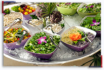 Buffet mit diversen Salaten
